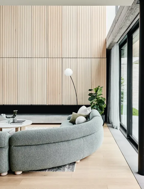 Normanby House, Brighton, dining, by TCON with Pleysier Perkins