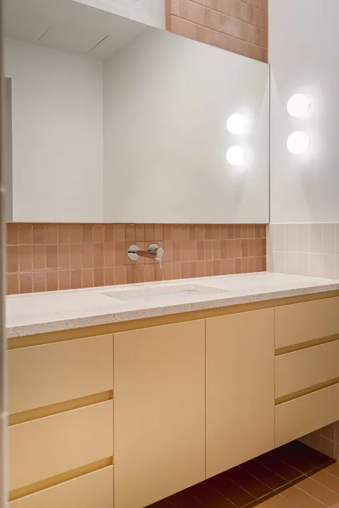 Oak Home, Abbotsford, bathroom, by TCON