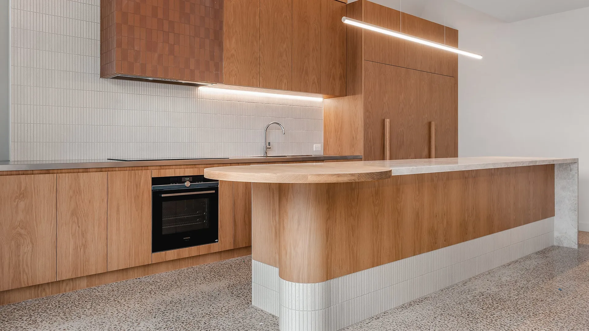 Oak Home, Abbotsford, kitchen, by TCON