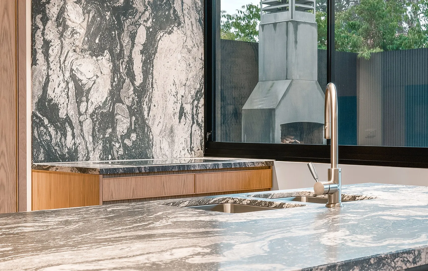 Boulevard Bungalow, Hawthorn, bathroom, renovation by TCON with Byrne Architects