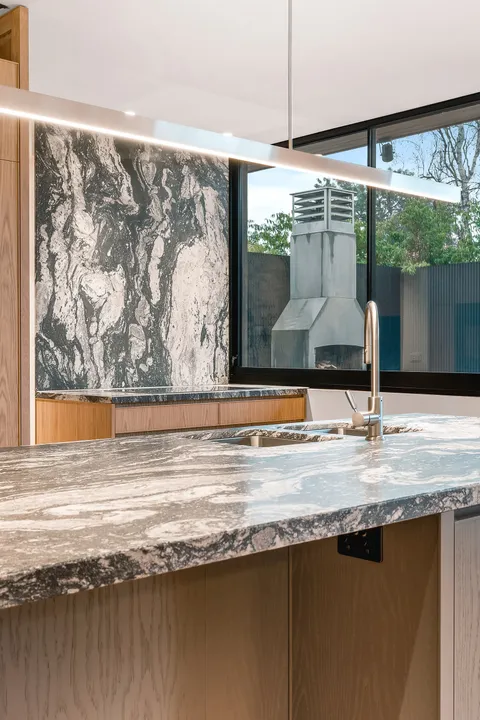 Boulevard Bungalow, Hawthorn, bathroom, renovation by TCON with Byrne Architects