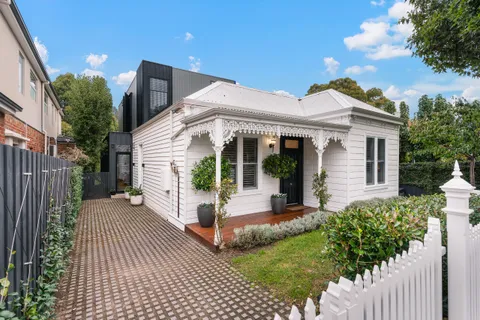 Heritage renovation by TCON, exterior, Scott Bungalow, Kew