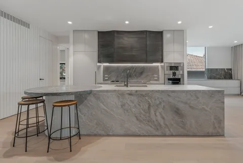 Hillcrest Bungalow, Kew, bathroom, heritage renovation by TCON with Mim Design