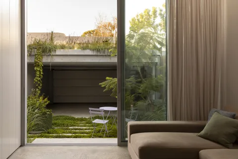 Joy Terrace, South Yarra, rear extension screen cladding, heritage renovation by TCON