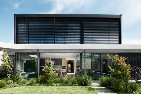 TCON build process, exterior, Double Gable Home, Kew