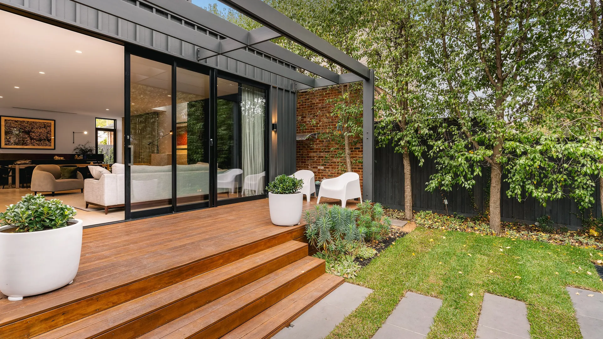 Roseberry Residence, Hawthorn East, exterior, renovation by TCON