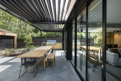 Triple Fronted Revival, Ivanhoe East, exterior, renovation by TCON