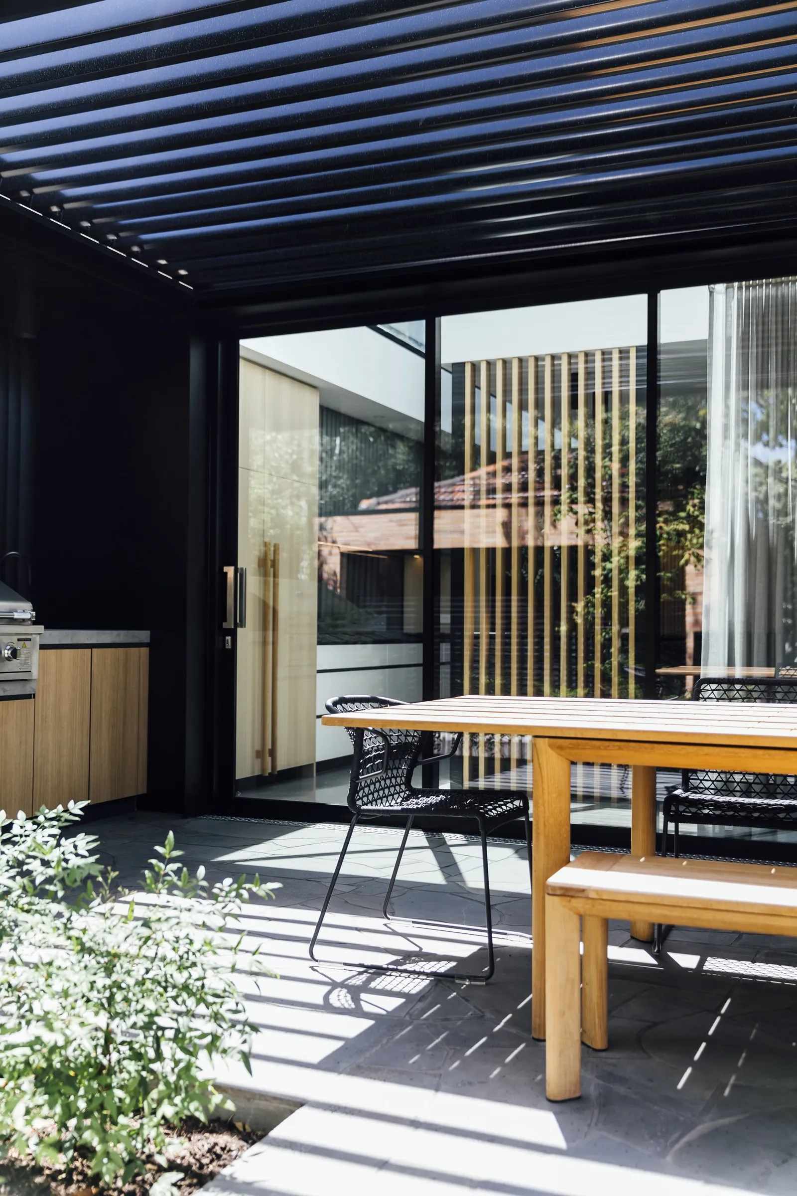 Triple Fronted Revival, Ivanhoe East, exterior, renovation by TCON